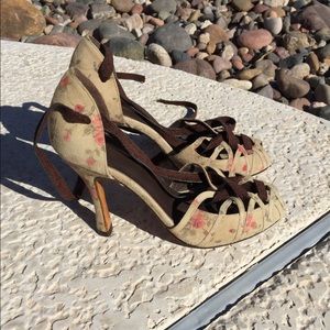 Rose’s Roses heels